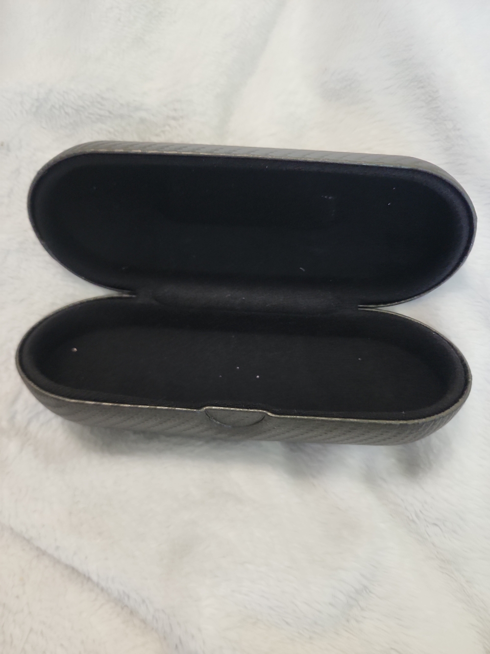 Oakley Carbon Fiber Look Hard Shell Sunglasses Case Black Protective Travel Case - Picture 4 of 7